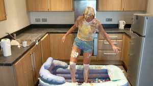 sexy-scottish-blonde-custard-and-trifle_
